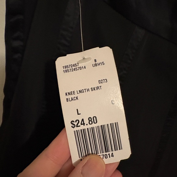 Forever 21 Knee-length Black Skirt - Picture 3 of 3